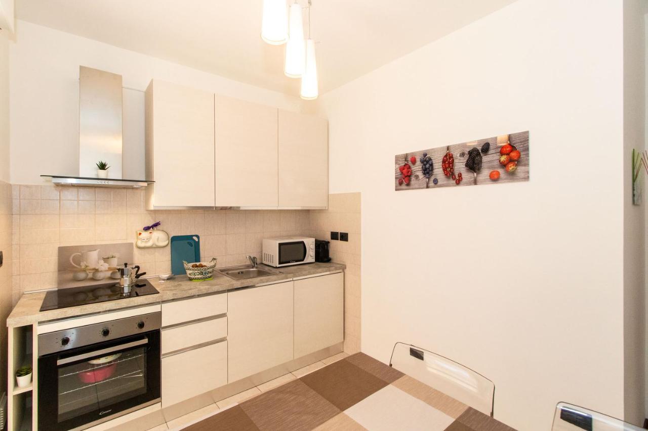 Come Casa Like Home Apartment With Parking 토리노 외부 사진