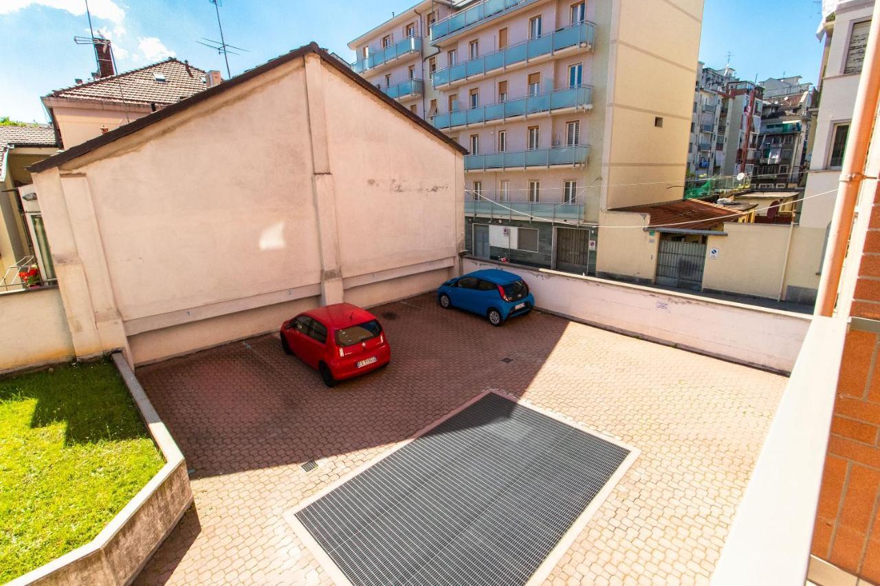 Come Casa Like Home Apartment With Parking 토리노 외부 사진